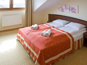 szállodai szobák apartmanok szállás hegyek Szudétesz pihenés Lengyelországban